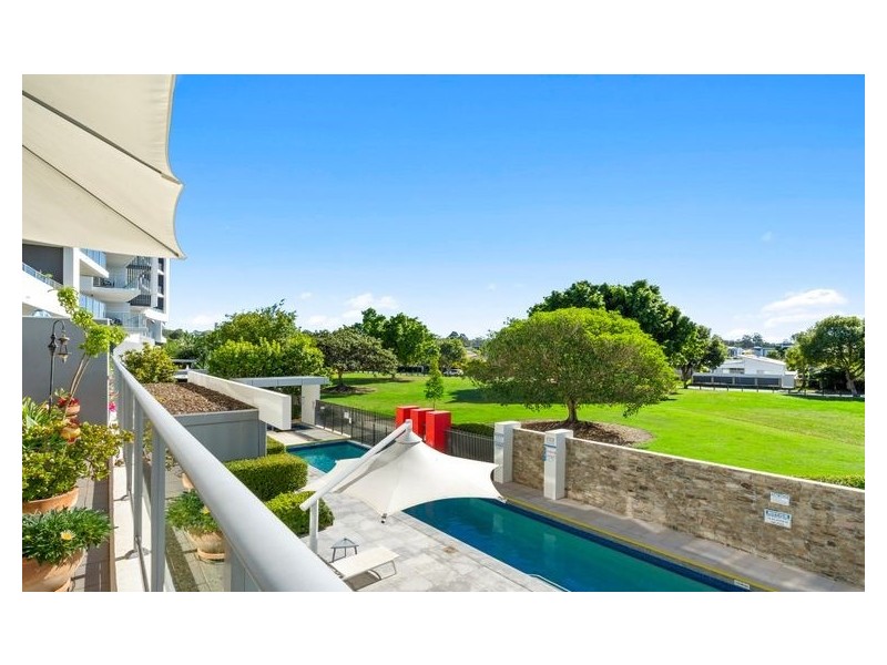 504/11 Compass Drive, Biggera Waters QLD 4216