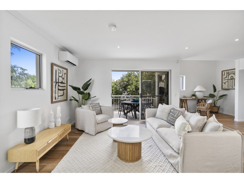 1/9 Watts Drive, Varsity Lakes QLD 4227