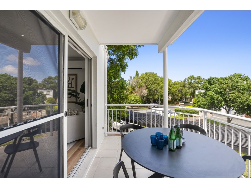 1/9 Watts Drive, Varsity Lakes QLD 4227