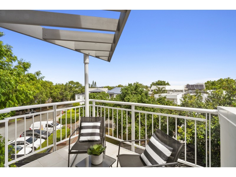 1/9 Watts Drive, Varsity Lakes QLD 4227