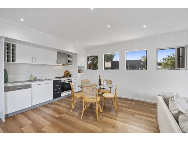 1/9 Watts Drive, Varsity Lakes QLD 4227