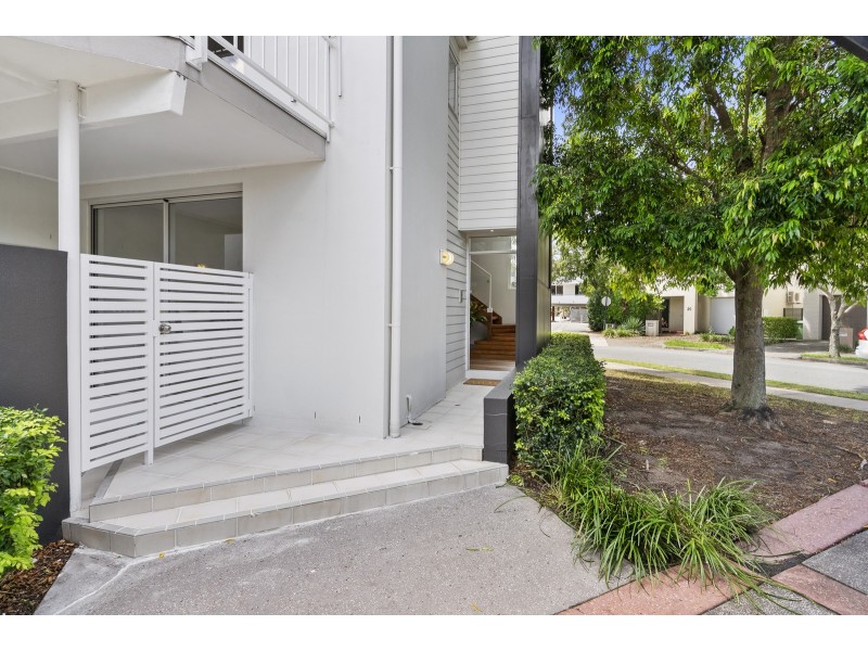 1/9 Watts Drive, Varsity Lakes QLD 4227