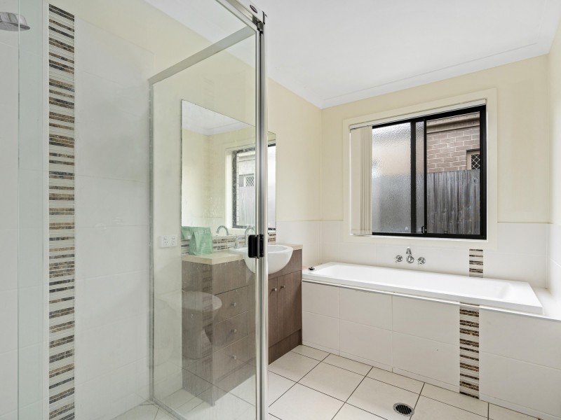 53 Collingrove Circuit, Pimpama QLD 4209