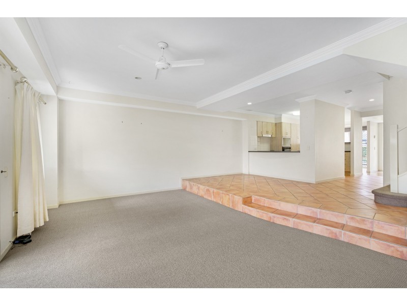 36/2 Bronberg Court, Southport QLD 4215