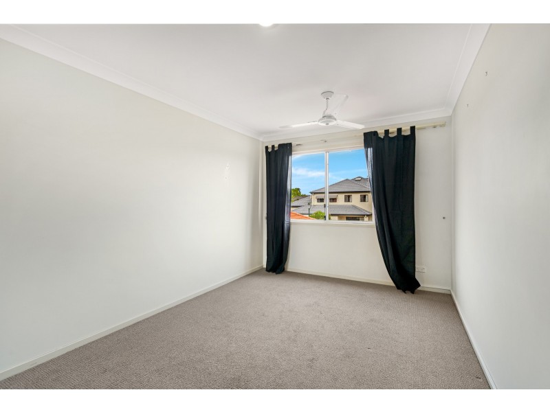 36/2 Bronberg Court, Southport QLD 4215
