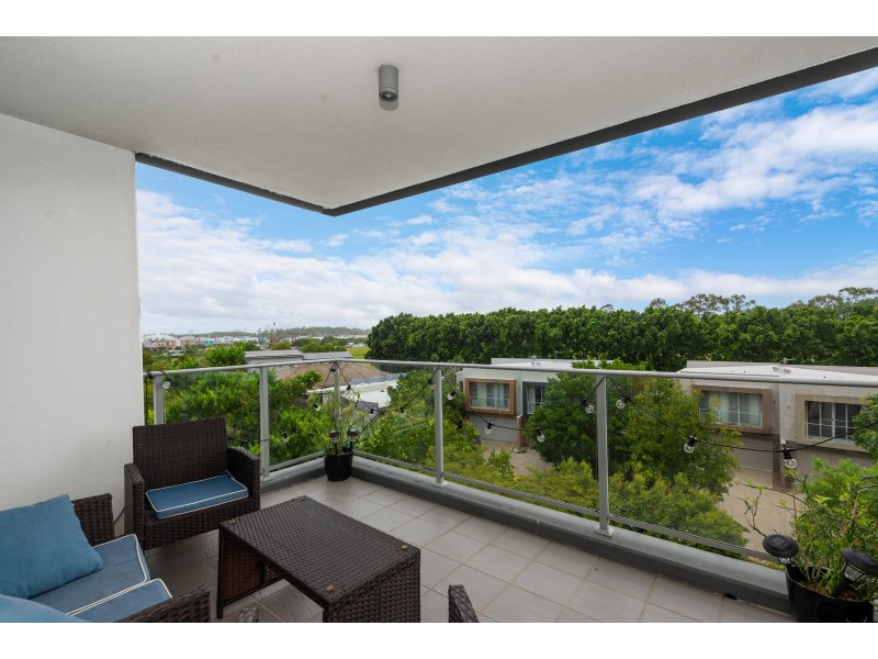 310/11 Compass Drive, Biggera Waters QLD 4216