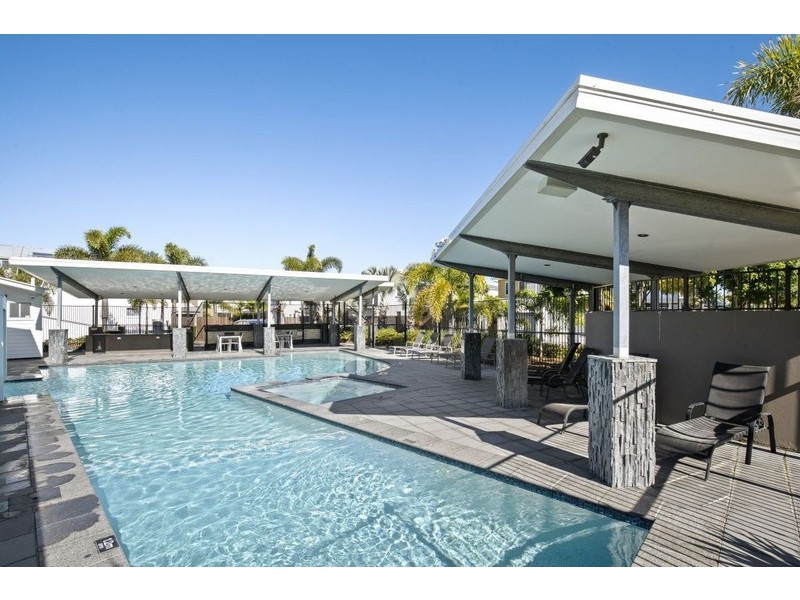 70 Venice Street, Burleigh Waters QLD 4220