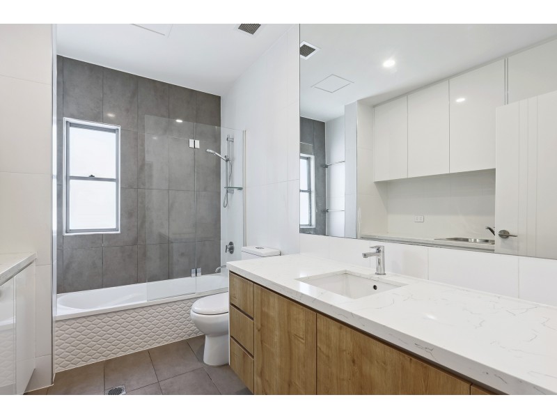 49 Parnell Boulevard, Robina QLD 4226