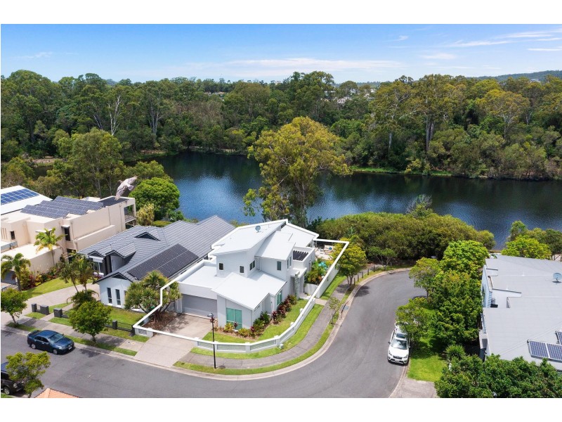 22 Meridien Avenue, Varsity Lakes QLD 4227