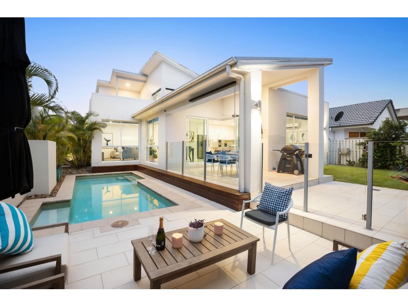 22 Meridien Avenue, Varsity Lakes QLD 4227