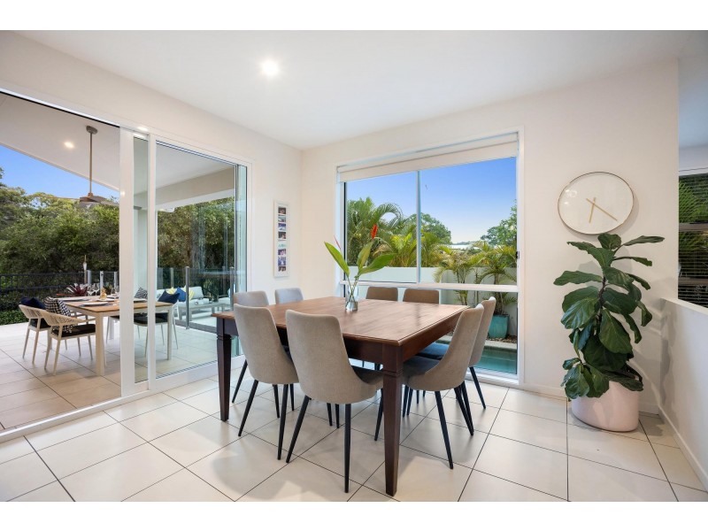 22 Meridien Avenue, Varsity Lakes QLD 4227