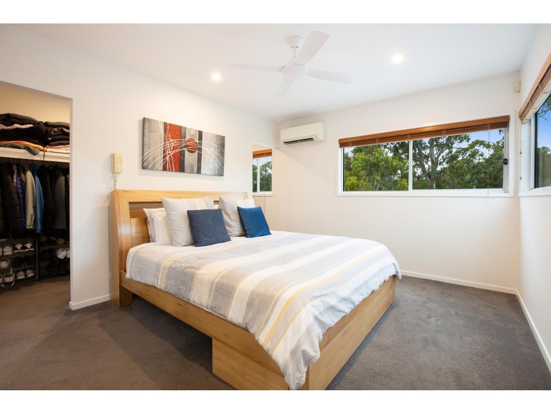 22 Meridien Avenue, Varsity Lakes QLD 4227