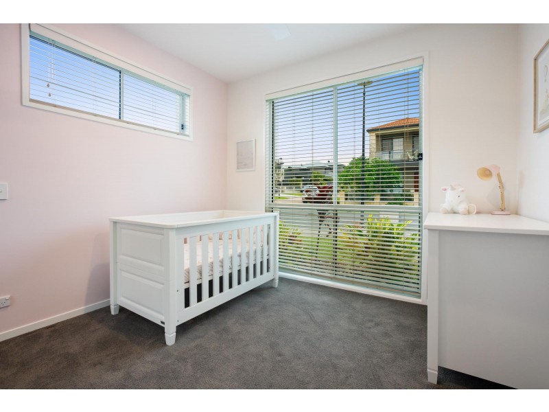 22 Meridien Avenue, Varsity Lakes QLD 4227