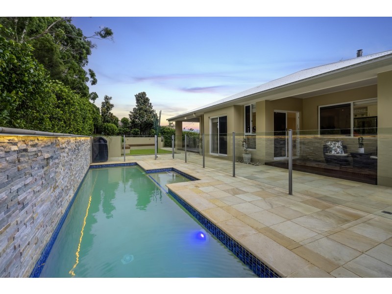 18 Skyburnett Street, Reedy Creek QLD 4227
