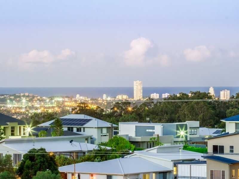 18 Skyburnett Street, Reedy Creek QLD 4227