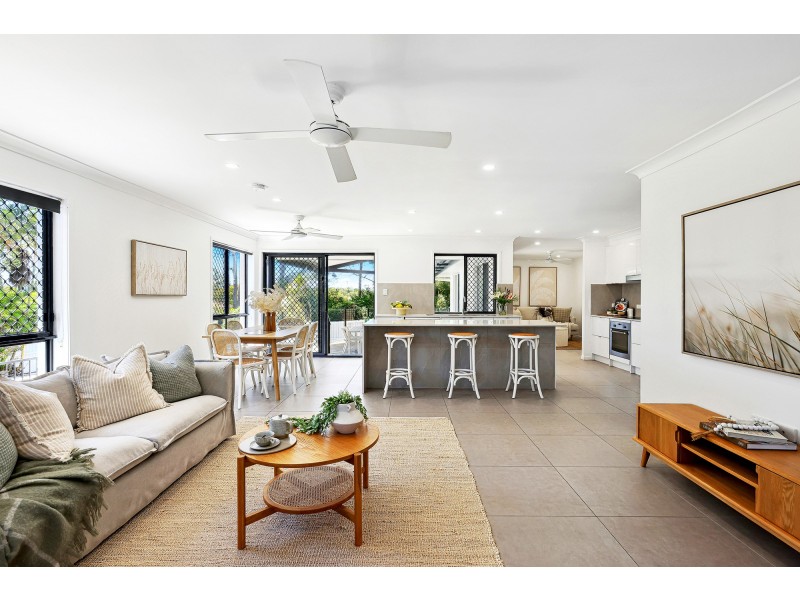 7 Hindmarsh Court, Robina QLD 4226