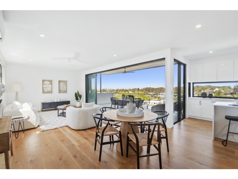2/40 Marion Street, Tugun QLD 4224