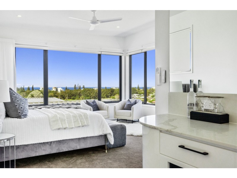 2/40 Marion Street, Tugun QLD 4224