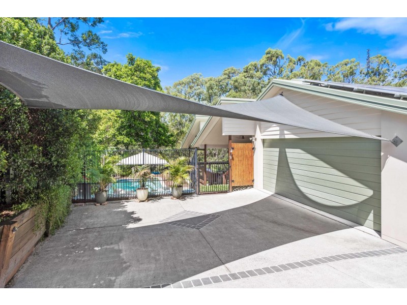 8A Marla Way, Carrara QLD 4211