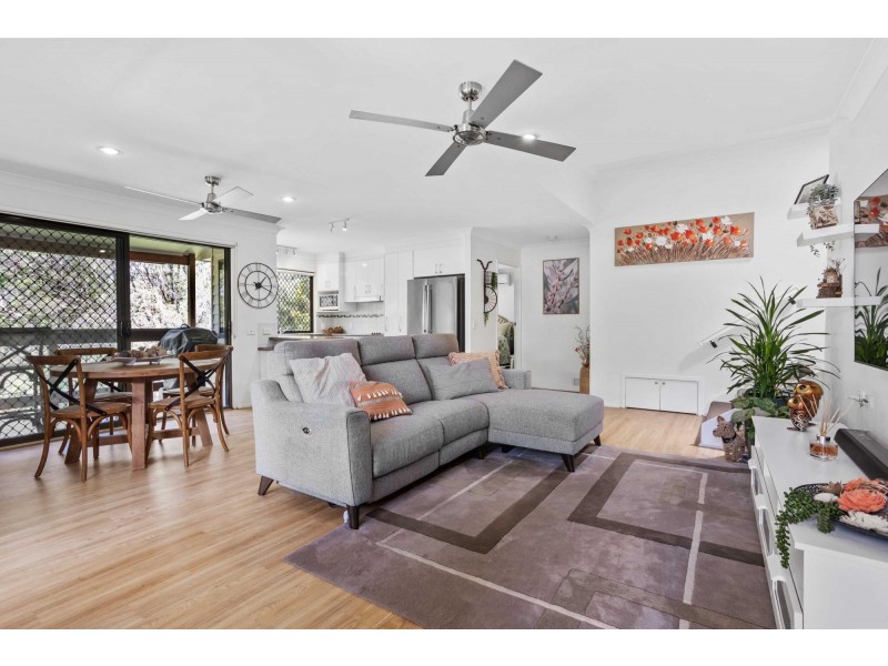 8A Marla Way, Carrara QLD 4211