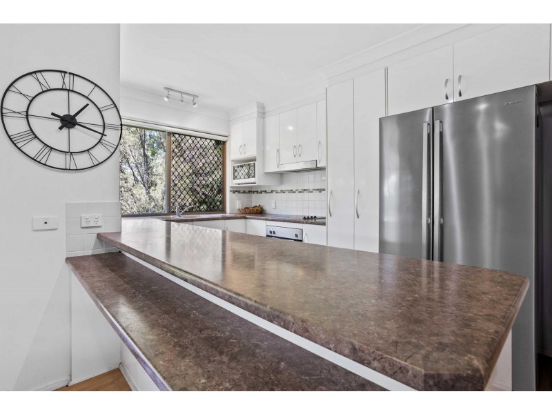 8A Marla Way, Carrara QLD 4211