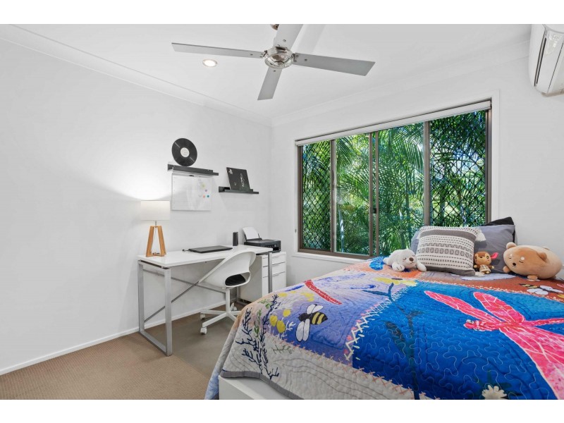 8A Marla Way, Carrara QLD 4211