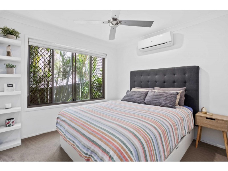 8A Marla Way, Carrara QLD 4211