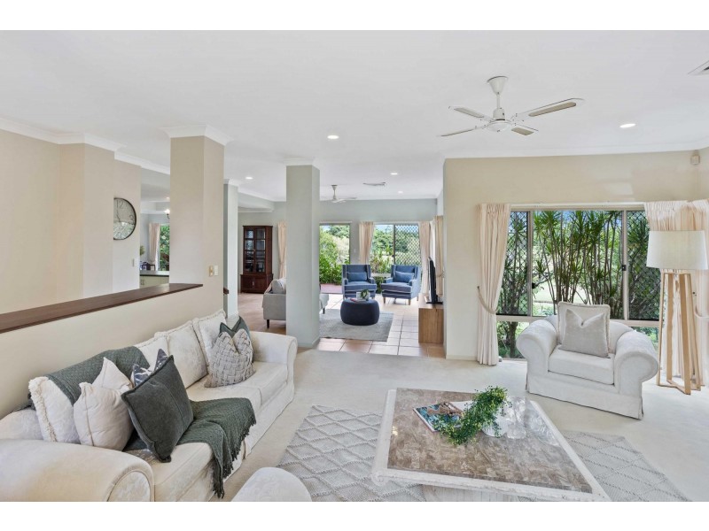 7 Kingston Heath Place, Robina QLD 4226