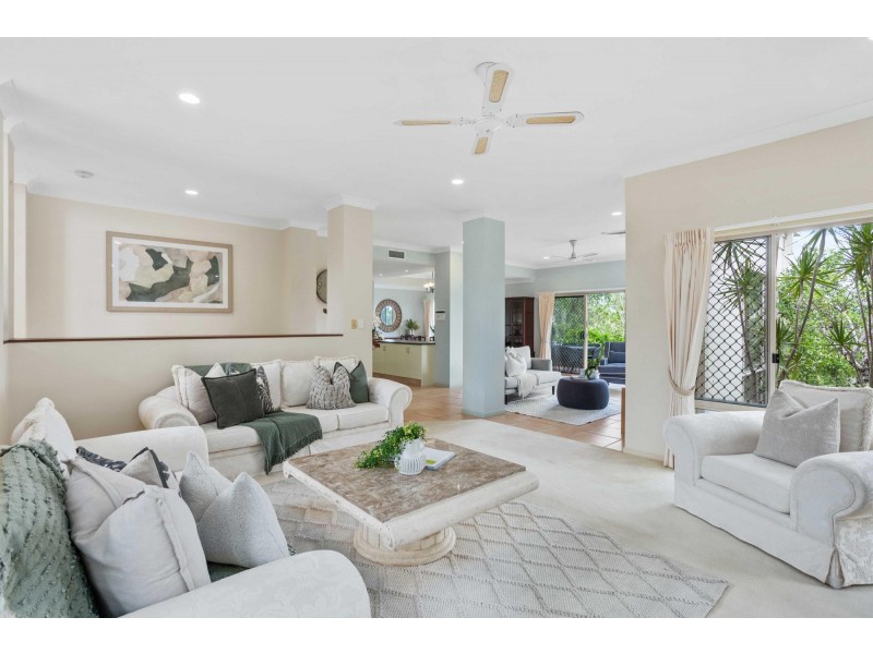 7 Kingston Heath Place, Robina QLD 4226