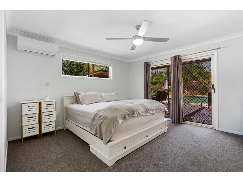 2 Vaucluse Place, Robina QLD 4226