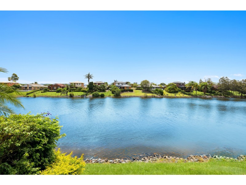 2/6 Lowood Court, Varsity Lakes QLD 4227