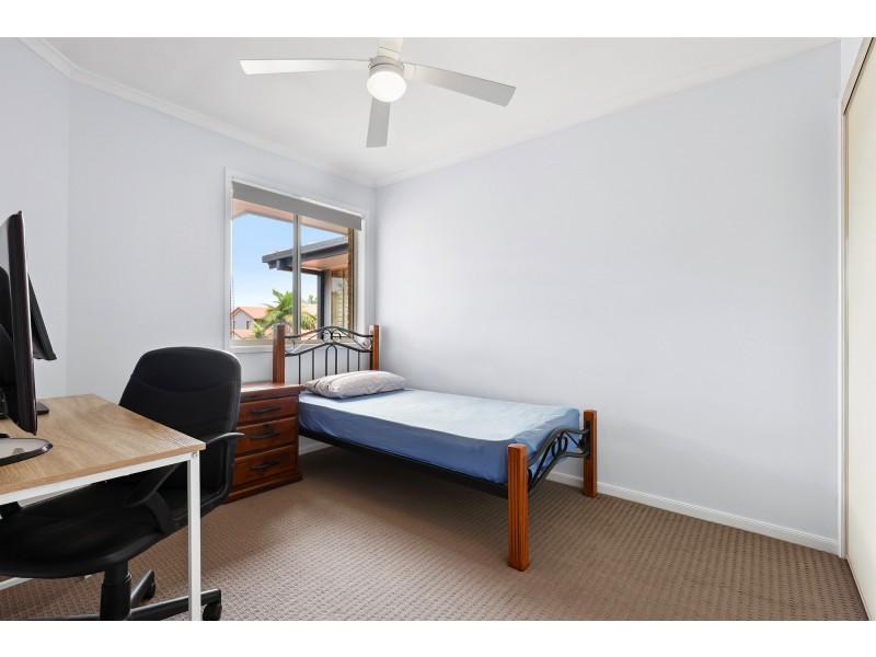 2/6 Lowood Court, Varsity Lakes QLD 4227