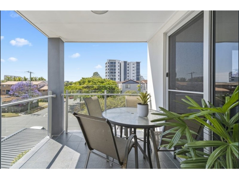 15/14-16 Proud Street, Labrador QLD 4215