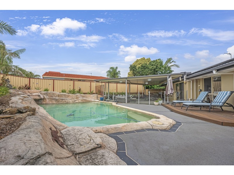 12 Soma Court, Mudgeeraba QLD 4213