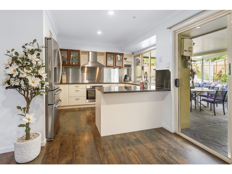 12 Soma Court, Mudgeeraba QLD 4213