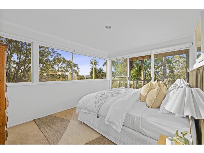 200 Chesterfield Drive, Bonogin QLD 4213