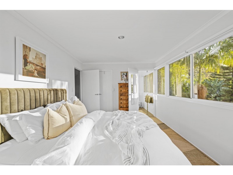 200 Chesterfield Drive, Bonogin QLD 4213