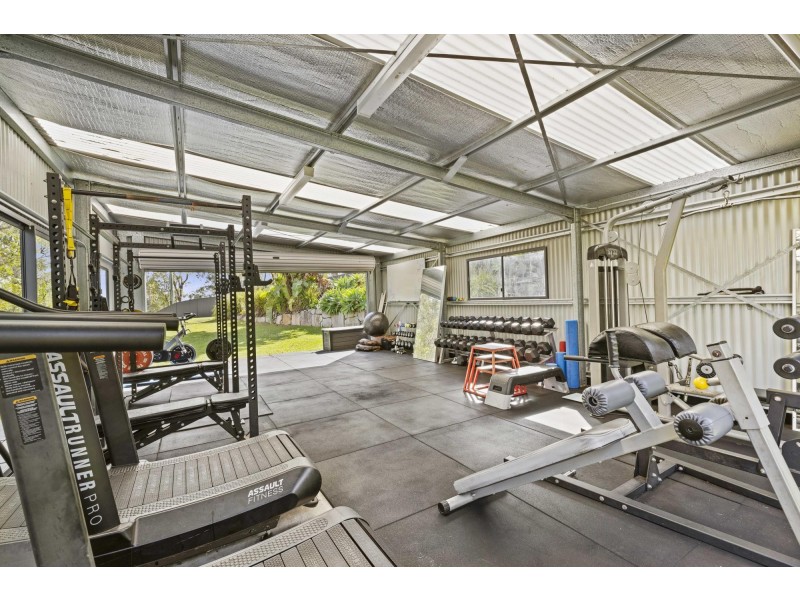 200 Chesterfield Drive, Bonogin QLD 4213