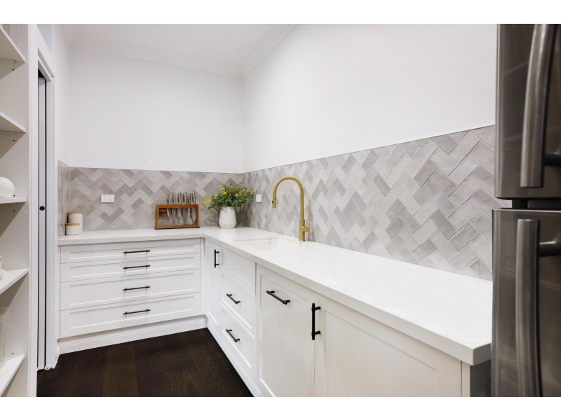 21 Hersden Court, Bonogin QLD 4213