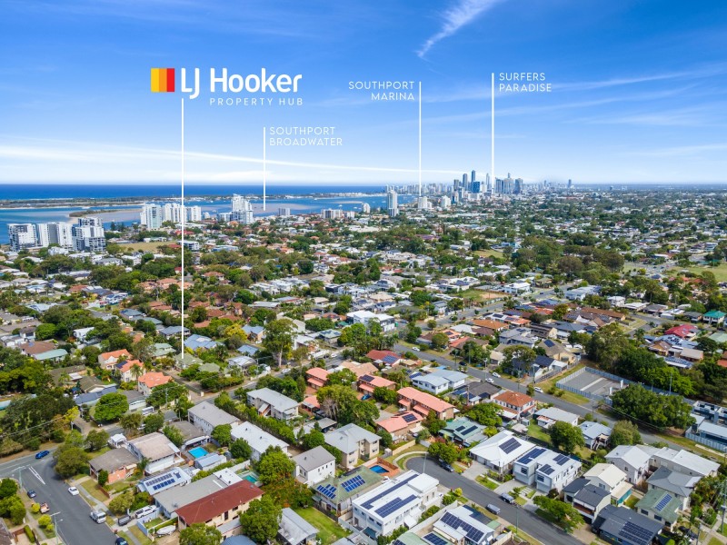 2/32 Government Road, Labrador QLD 4215