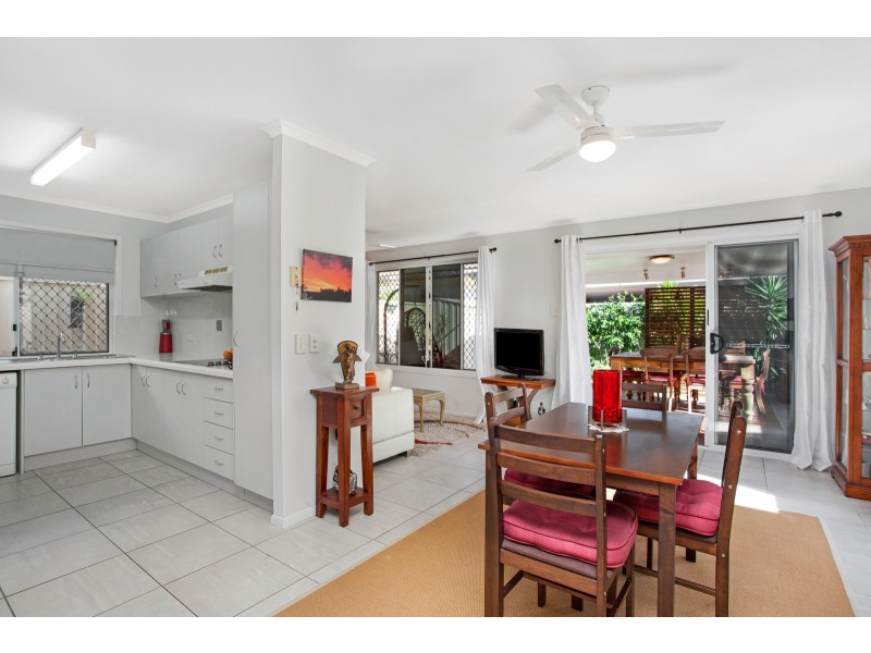 2/14 Carstens Court, Currumbin Waters QLD 4223