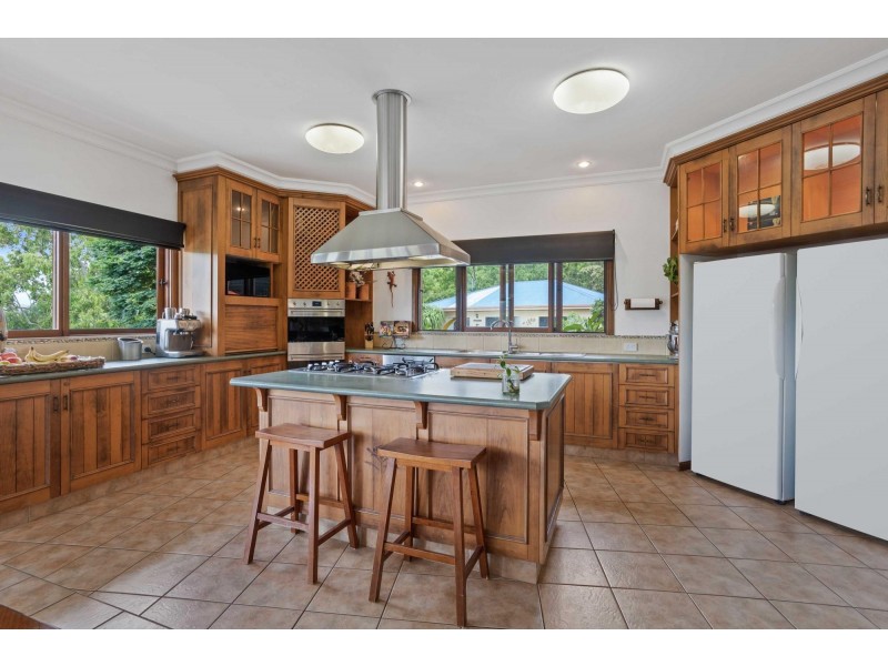 118 Clagiraba Road, Clagiraba QLD 4211