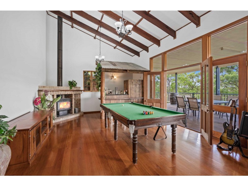 118 Clagiraba Road, Clagiraba QLD 4211