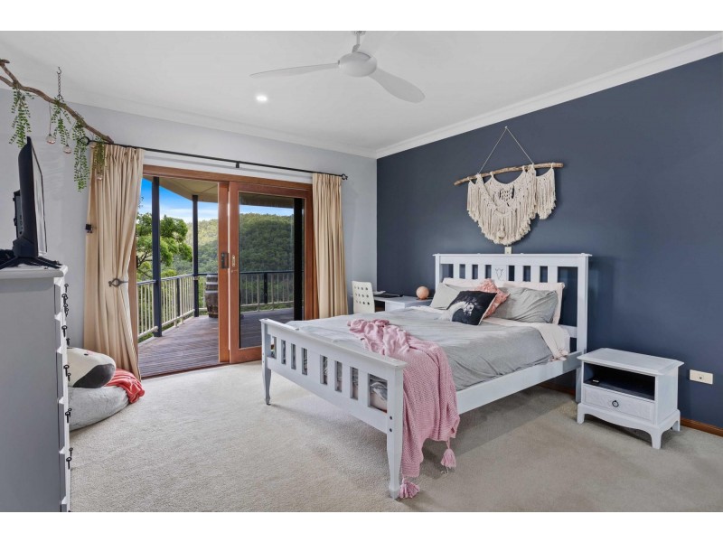 118 Clagiraba Road, Clagiraba QLD 4211