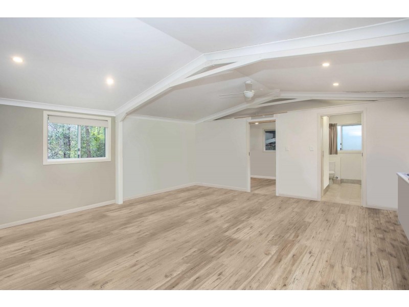 118 Clagiraba Road, Clagiraba QLD 4211