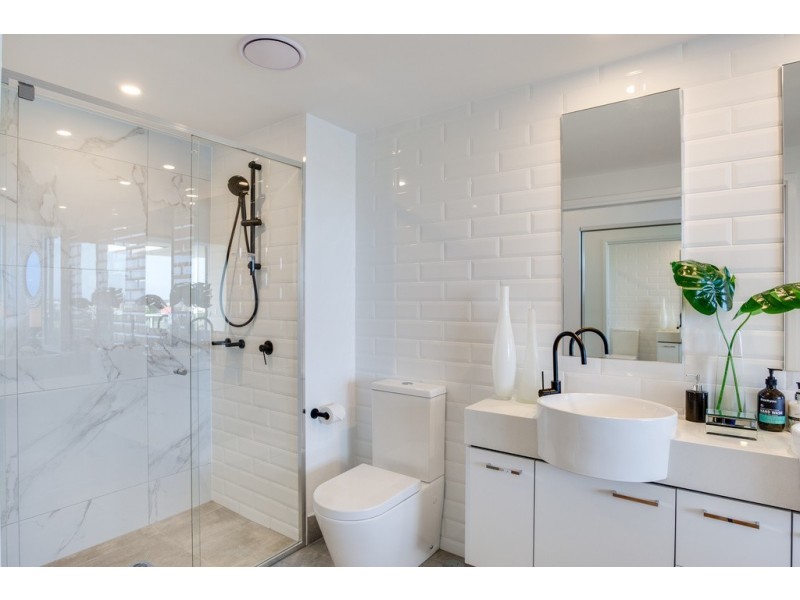 1203/397 Christine Avenue, Varsity Lakes QLD 4227