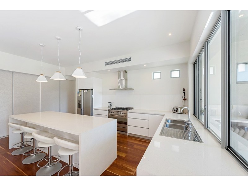 50 Lakelands Drive, Merrimac QLD 4226