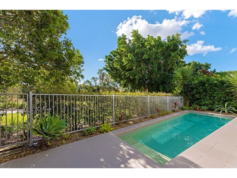 50 Lakelands Drive, Merrimac QLD 4226