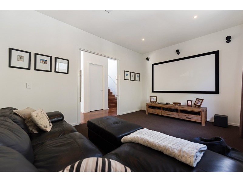 50 Lakelands Drive, Merrimac QLD 4226