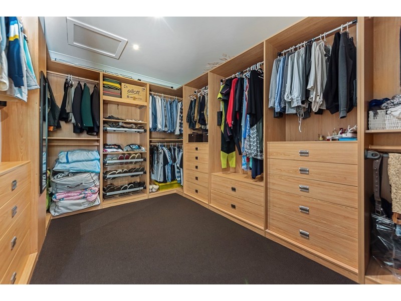 50 Lakelands Drive, Merrimac QLD 4226